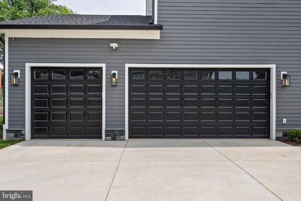 Detached Garage, Exterior