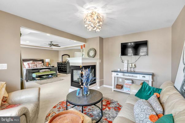 Chandelier, Fireplace, Interior, Living room, Recessed Lighting