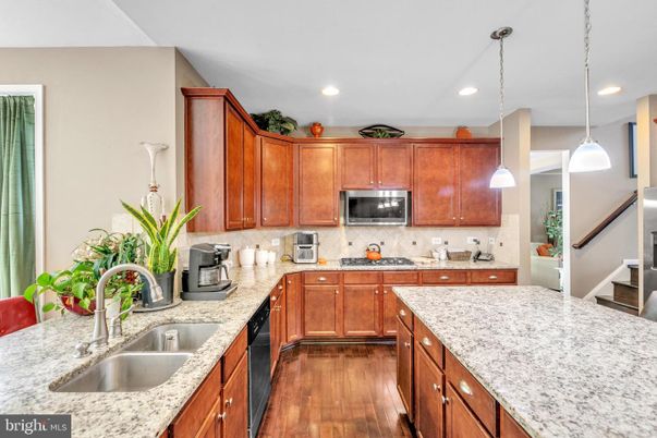Interior, Kitchen, Pendant Lights, Recessed Lighting, Wood Texture Flooring