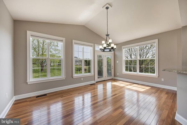 Chandelier, Empty room, Interior, Wood Texture Flooring