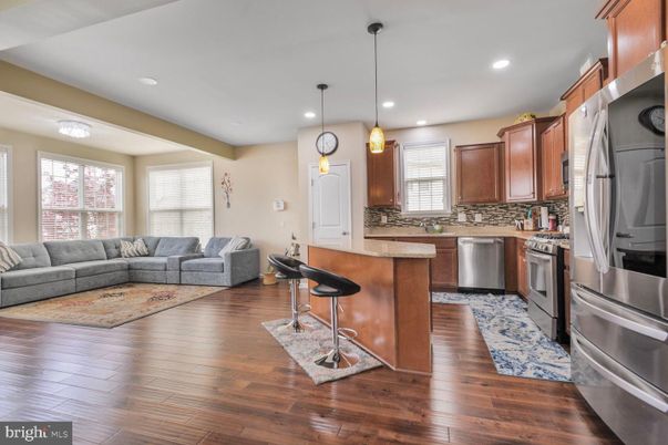 Interior, Kitchen, Living room, Pendant Lights, Recessed Lighting, Stainless Steel Appliances, Wood Texture Flooring