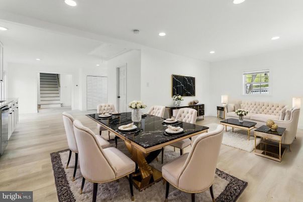 Dining room, Interior, Living room, Recessed Lighting, Wood Texture Flooring