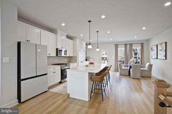 Interior, Kitchen, Living room, Pendant Lights, Recessed Lighting, Stainless Steel Appliances, Wood Texture Flooring