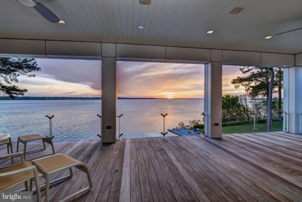 Exterior, Lake, Recessed Lighting, Water