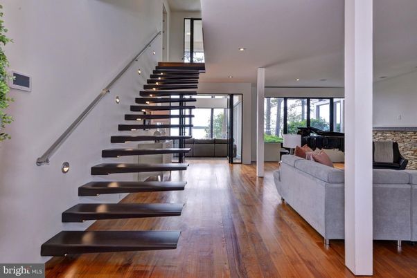 Interior, Piano, Recessed Lighting, Wood Texture Flooring