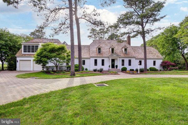 Attached, Backyard, Exterior, Facade, French Provincial