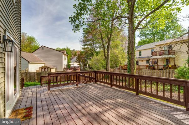 Exterior, Wood Texture Flooring