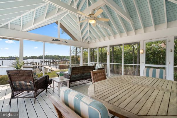 Interior, Sun Room, Water, Wood Texture Flooring