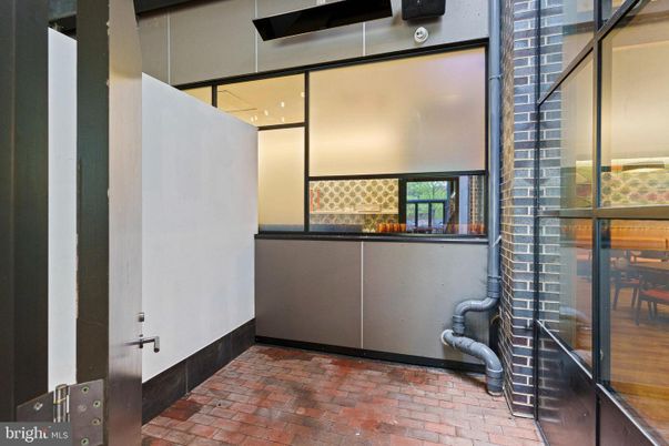 Elevator, Interior