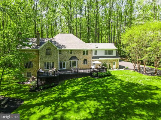 Backyard, Exterior, Facade, Brick Facade, French Provincial