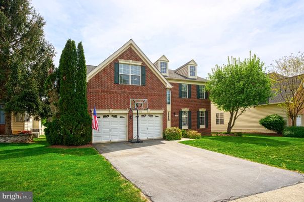 Attached, Exterior, Facade, Brick Facade, Brick Traditional