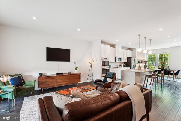 Dining room, Interior, Kitchen, Living room, Pendant Lights, Recessed Lighting, Stainless Steel Appliances, Wood Texture Flooring