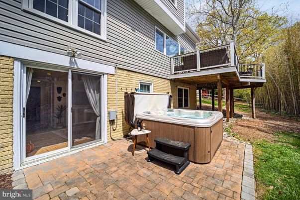 Exterior, Hot Tub