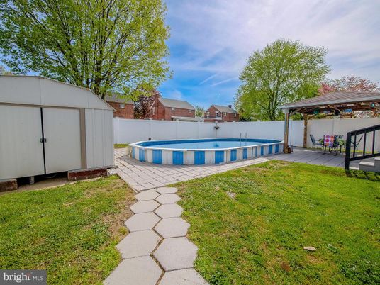 Backyard, Exterior, Pool