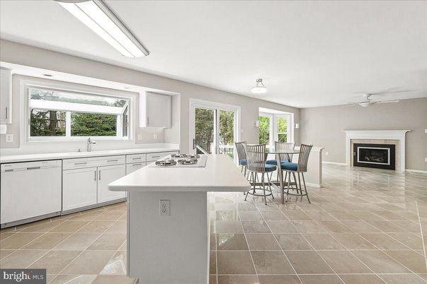 Fireplace, Interior, Kitchen
