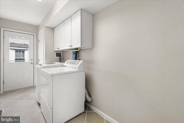 Interior, Recessed Lighting, Washer