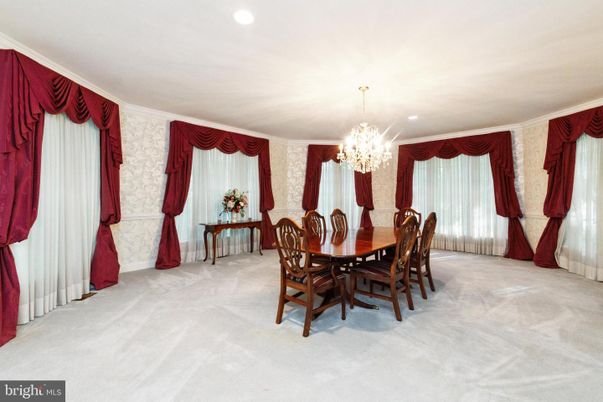 Chandelier, Dining room, Interior, Recessed Lighting