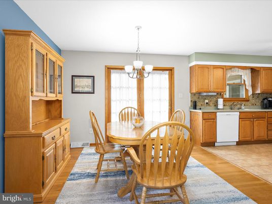 Chandelier, Dining room, Interior, Kitchen, Wood Texture Flooring
