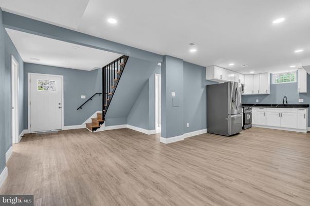 Interior, Kitchen, Recessed Lighting, Wood Texture Flooring