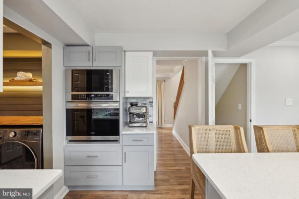 Interior, Kitchen, Stainless Steel Appliances, Washer, Wood Texture Flooring