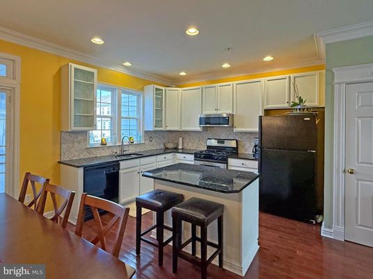 Dining room, Interior, Kitchen, Recessed Lighting, Wood Texture Flooring
