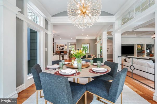 Chandelier, Dining room, Interior, Kitchen, Recessed Lighting, Wood Texture Flooring