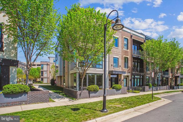Exterior, Facade, Brick Facade, Rowhouse