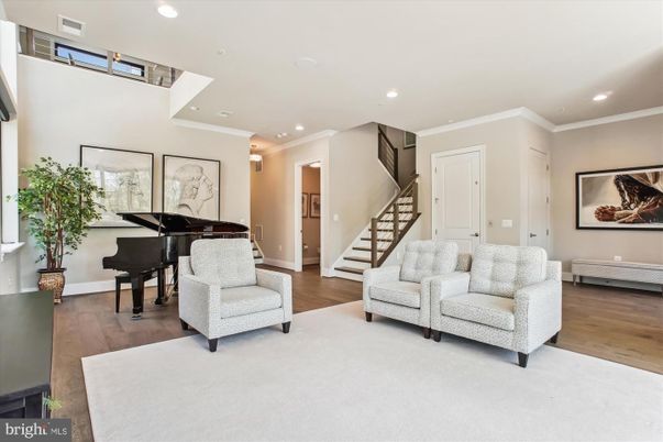 Interior, Piano, Recessed Lighting, Wood Texture Flooring
