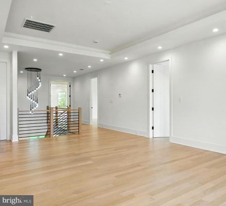 Empty room, Interior, Pendant Lights, Recessed Lighting, Wood Texture Flooring