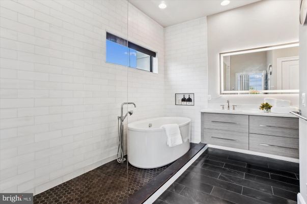 Bathroom, Dual Sink Vanities, Free Standing Baths, Interior, Recessed Lighting