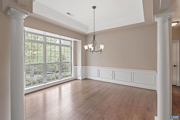 Chandelier, Empty room, Interior, Wood Texture Flooring