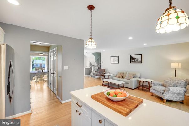Dining room, Interior, Kitchen, Living room, Pendant Lights, Recessed Lighting, Wood Texture Flooring
