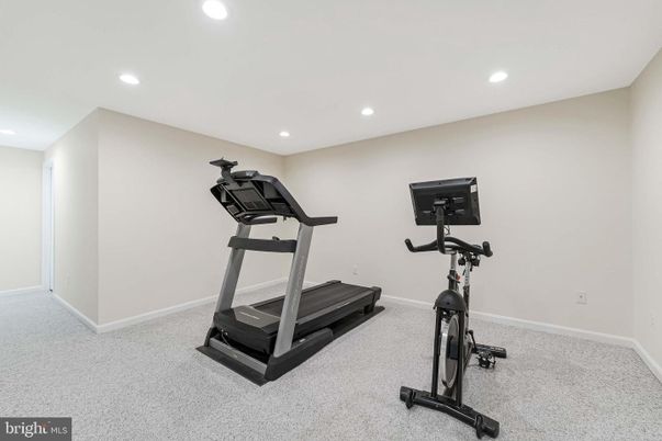 Fitness Equipment, Interior, Recessed Lighting