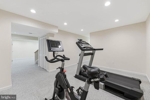 Fitness Equipment, Interior, Recessed Lighting