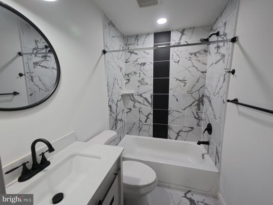 Bathroom, Interior, Marble, Marble Walls, Recessed Lighting