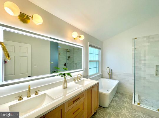 Bathroom, Dual Sink Vanities, Glass Shower, Interior