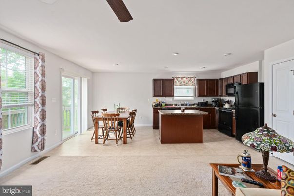 Dining room, Interior, Kitchen, Recessed Lighting
