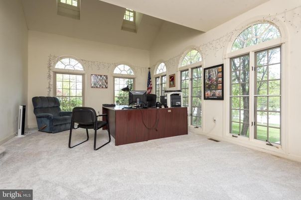 Home Office, Interior