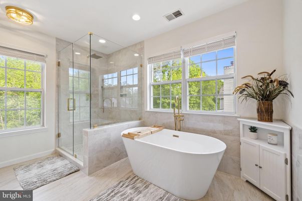 Bathroom, Free Standing Baths, Glass Shower, Interior, Recessed Lighting