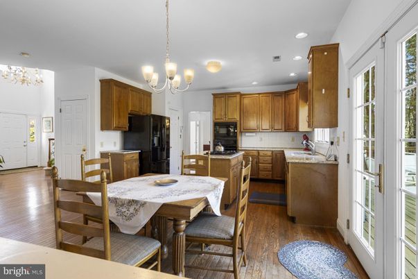 Chandelier, Dining room, Interior, Kitchen, Recessed Lighting, Wood Texture Flooring