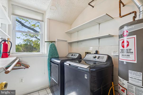 Interior, Washer