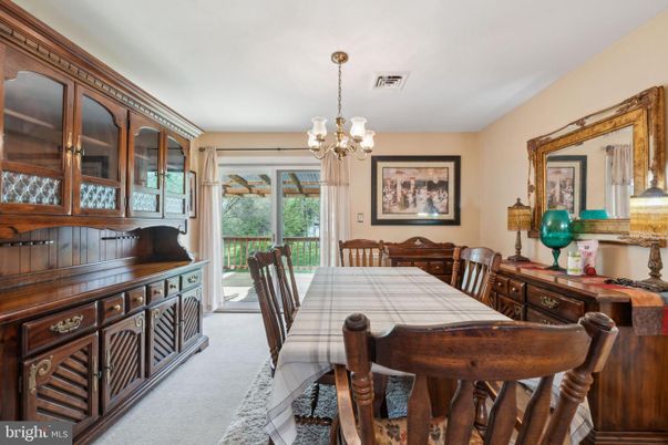 Chandelier, Dining room, Interior