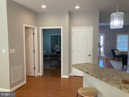 Interior, Pendant Lights, Recessed Lighting, Wood Texture Flooring