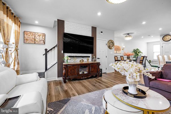 Dining room, Interior, Living room, Recessed Lighting, Wood Texture Flooring
