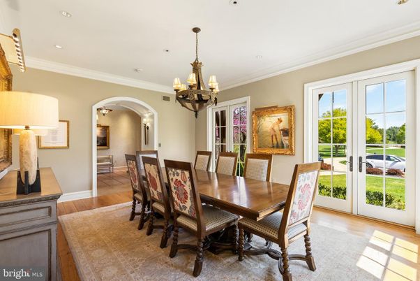 Chandelier, Dining room, Interior, Recessed Lighting, Wood Texture Flooring