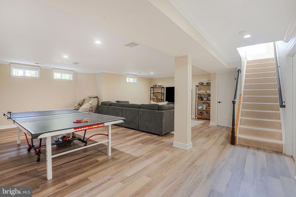 Game Room, Interior, Living room, Recessed Lighting, Wood Texture Flooring