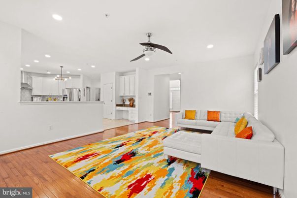Interior, Kitchen, Living room, Pendant Lights, Recessed Lighting, Wood Texture Flooring