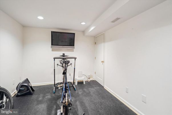 Fitness Equipment, Interior, Recessed Lighting