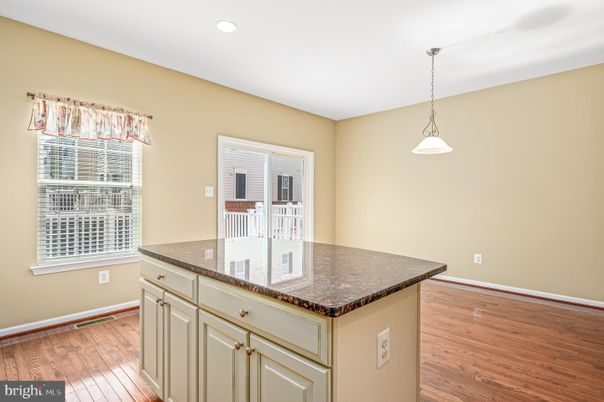 Interior, Pendant Lights, Recessed Lighting, Wood Texture Flooring