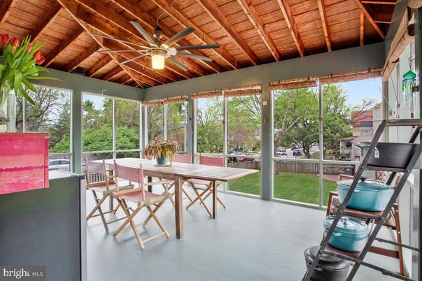 Dining room, Interior, Sun Room, Wooden Beams, Wooden Ceilings